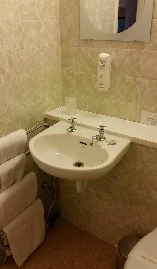 The Royal Hotel タイン エクステリア 写真